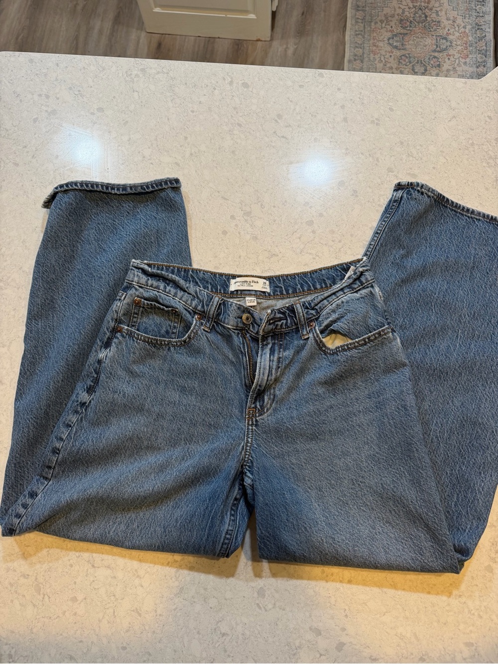 Women’s Wide leg low rise jean with embroidery